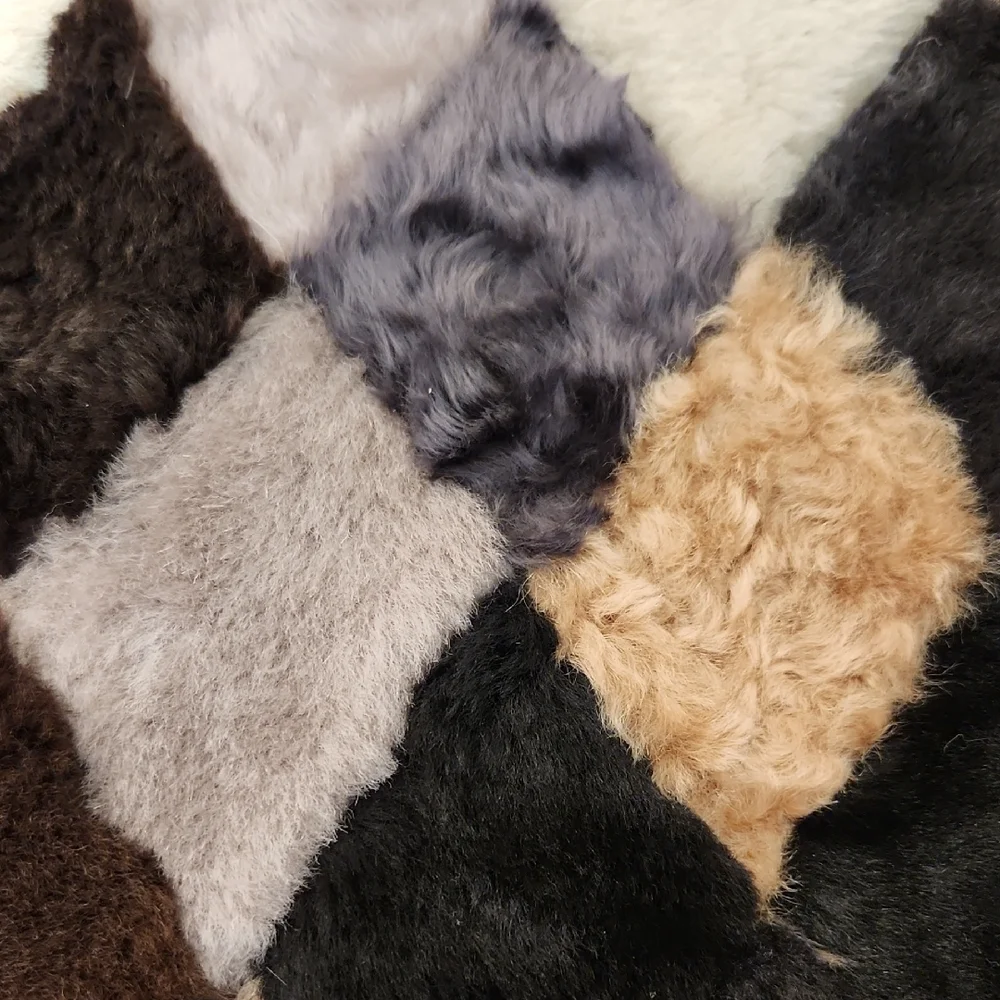 NWOT Real Wool Fur Shearling Diamond Pattern Fur Seat Cushion